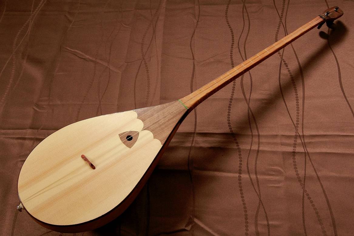 Kazakh folk musical instruments