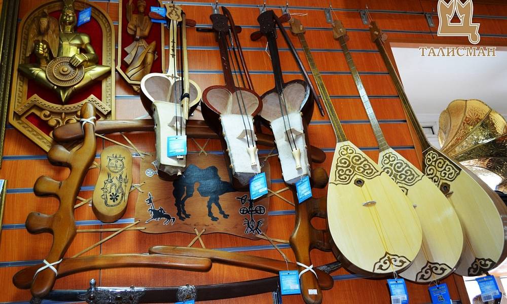 Kazakh folk musical instruments